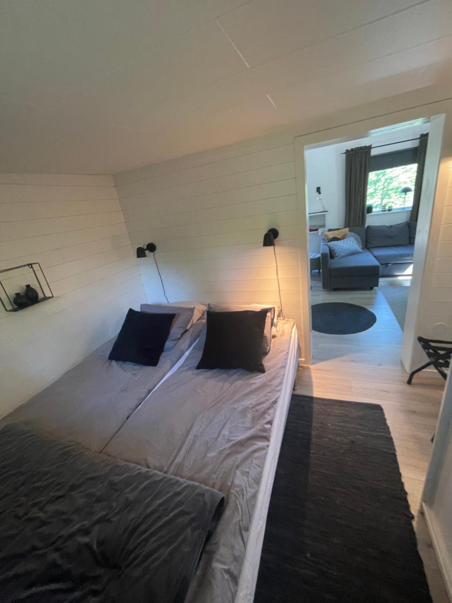 Humlegarden lake cottage, Horn Exteriör bild